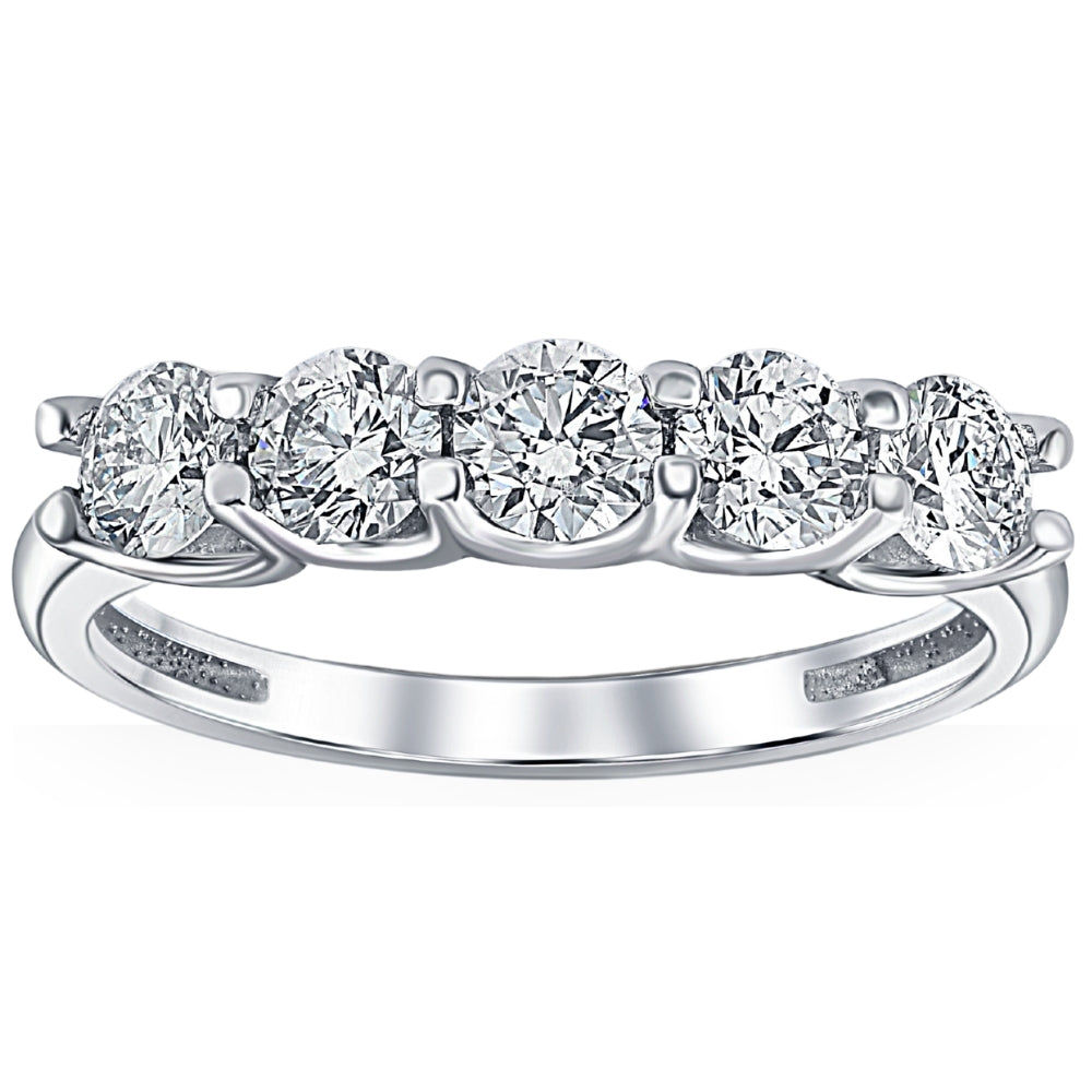 Lab-Grown Diamonds VS. Natural Diamonds