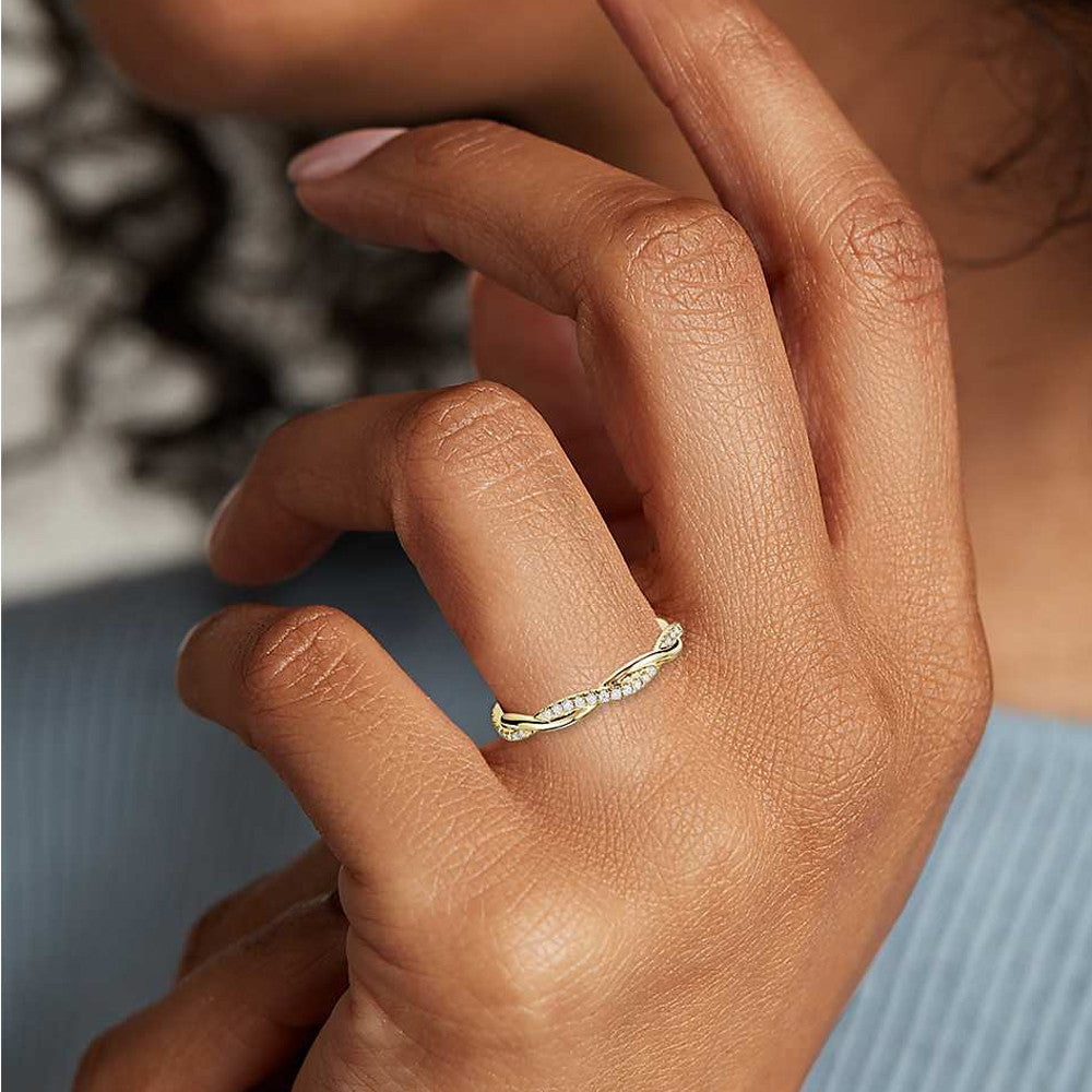 Best Diamond Shapes for Every Hand Type