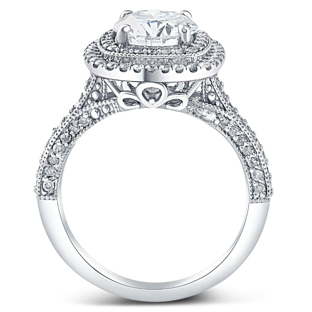 Do brides choose their rings?