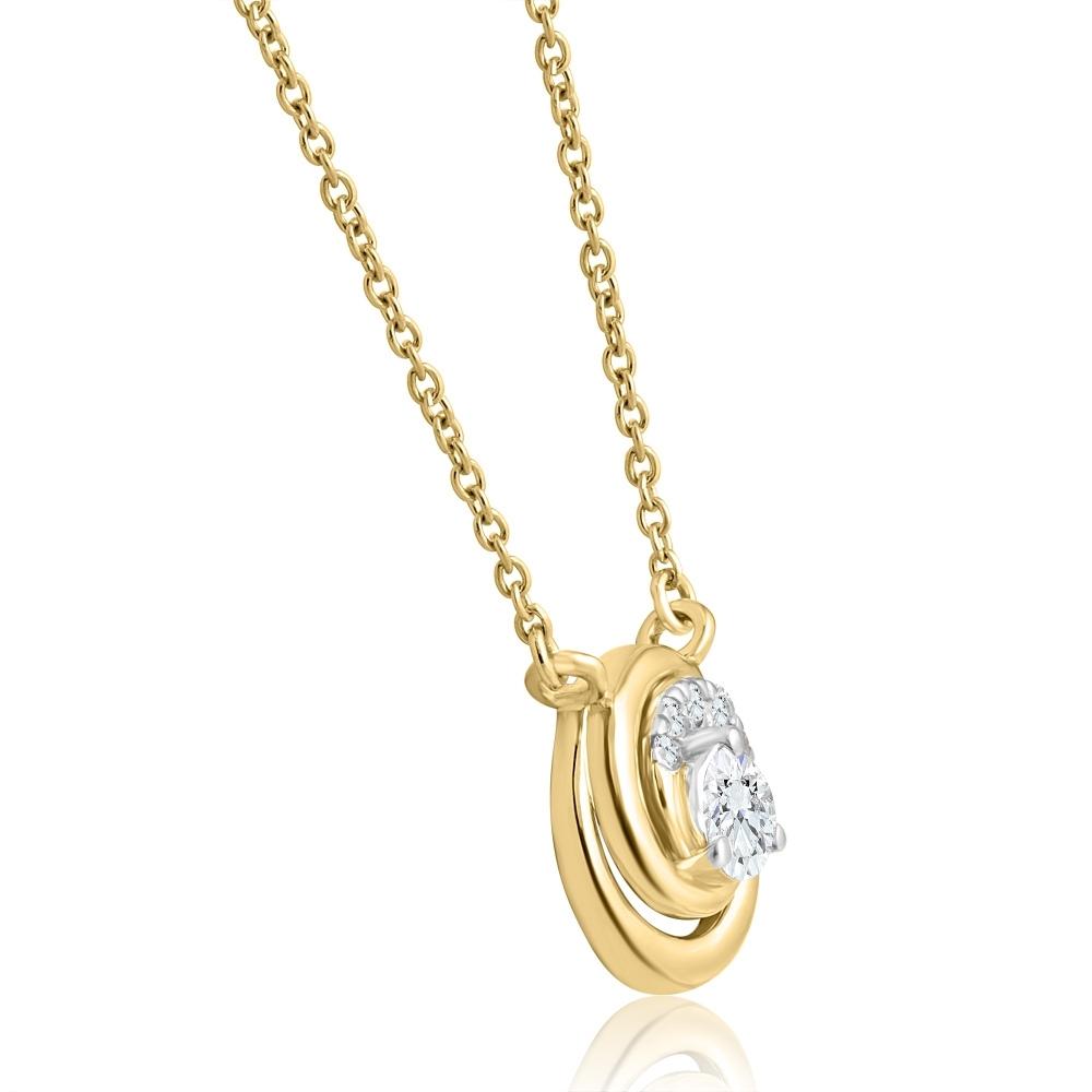 Minimalist Diamond Necklaces That Look Luxurious