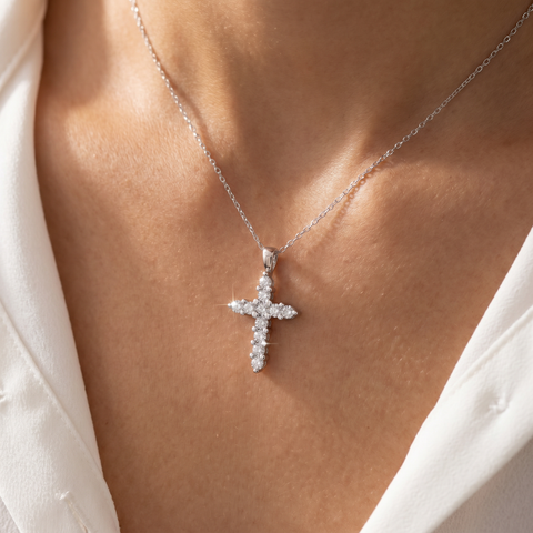 1/2ct Diamond 14K White Gold Cross Pendant Necklace